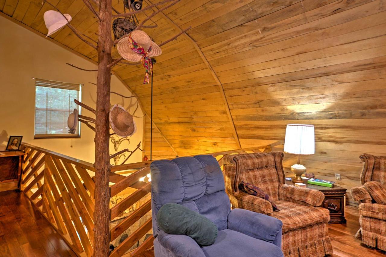 Rustic Taswell Cabin Grill And Walk To Patoka Lake! 外观 照片
